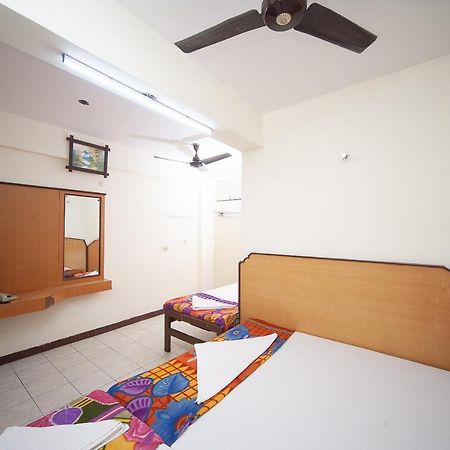 Spot On 38565 Hotel Surya Thiruvengadam St Čennai Exteriér fotografie