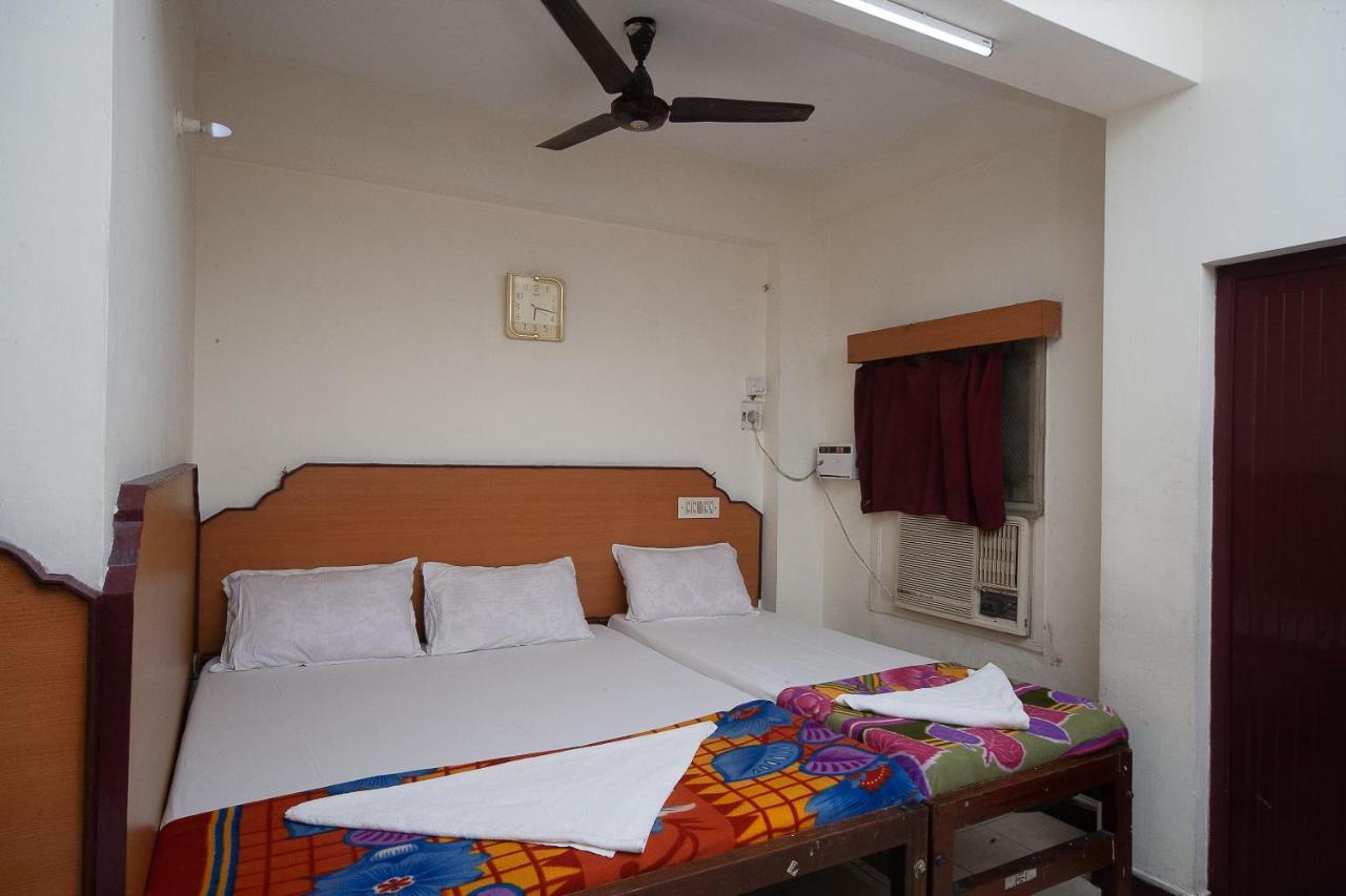 Spot On 38565 Hotel Surya Thiruvengadam St Čennai Exteriér fotografie